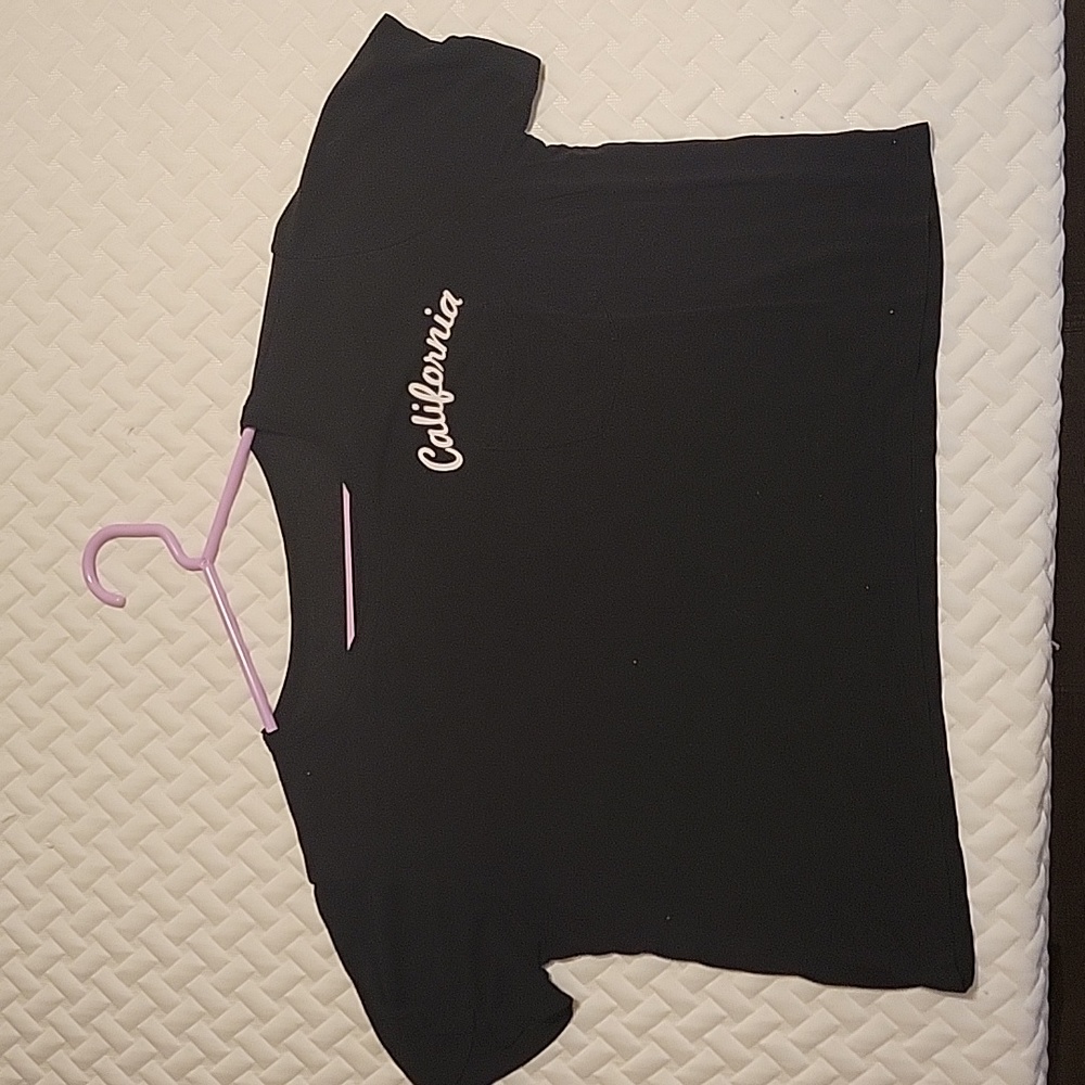 Black Cropped "California" Tee